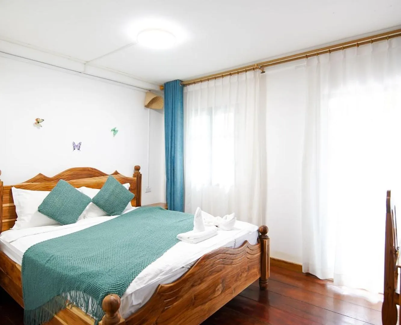 Homestay Chair Riverside Luang Prabang